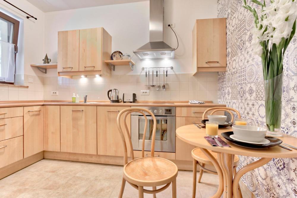 Tyzenhauz Apartments Lobzowska Street 크라쿠프 외부 사진